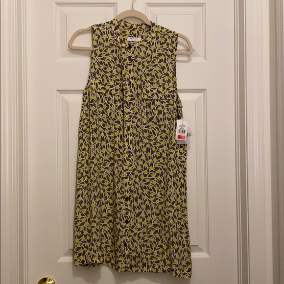 Equipment short sleeve dress in size M 100% silk - Picture 1 of 9